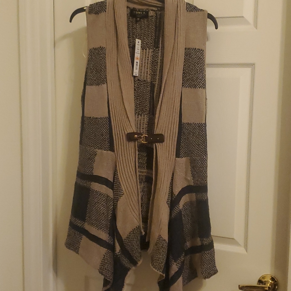 NWT VEST